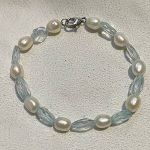 L-9: Elegant Pearl and light Blue Topaz Bead Bracelet- stamped 925- tight string